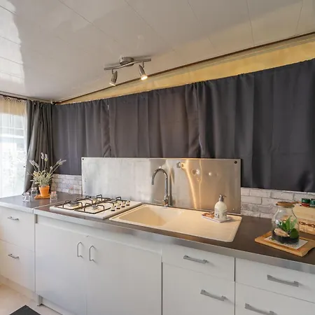 Mobil Willerby Kamp alanı 3*
